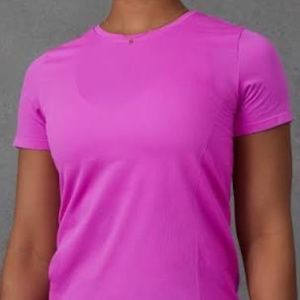 NWT Performance Seamless Short-Sleeve Top